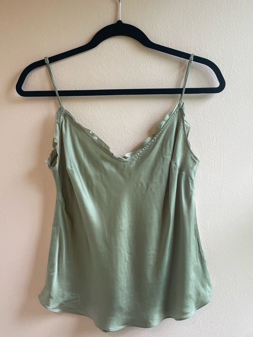 Aritzia Wilfred Sage Green Cupro Ruffle Trim Camisole Adjustable Straps M